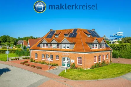 Titelbild - Haus kaufen in Esens OT Bensersiel - Kapitalanlage im Nordseeheilbad Bensersiel: 6 Ferienwohnungen unter einem Dach