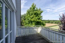 Balkon, Blick zum Feld