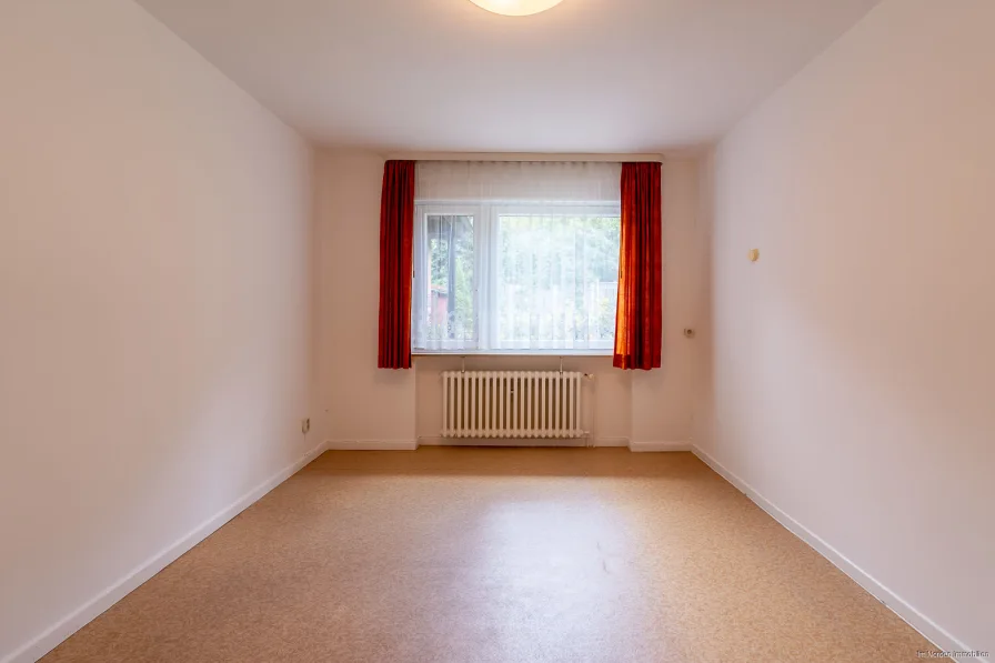 Zimmer ca. 15,9  m² Wohnung 2