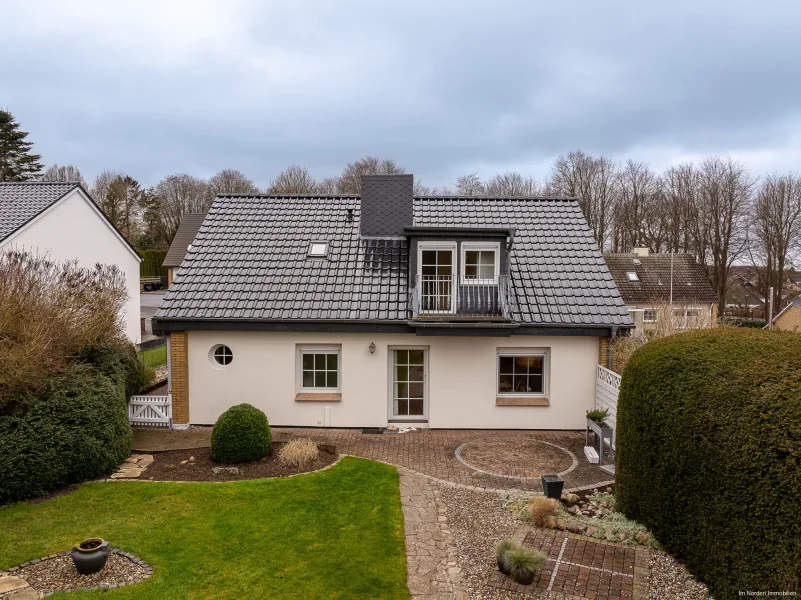 Gartenansicht - Haus kaufen in Heiligenhafen - Einfamilienhaus in Heiligenhafen mit Fernblick auf die Ostsee