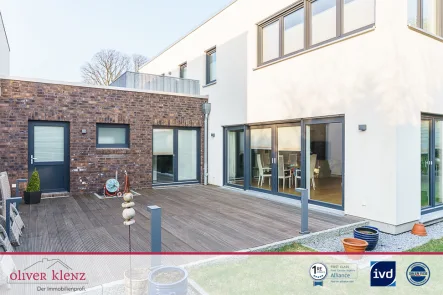 große Terrasse - Haus mieten in Flensburg - Modern, großzügig und energieeffizient - Einfamilienhaus für gehobene Ansprüche.