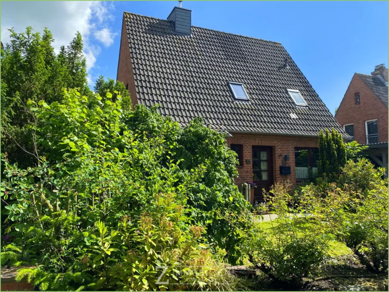 Hausansicht - Haus kaufen in Garding - Ein gemütliches Zuhause mit großem Garten