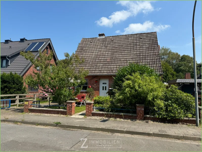 Ansicht - Haus kaufen in Sankt Peter-Ording - Begehrte Lage im Dorf - 2 Min zum Deich