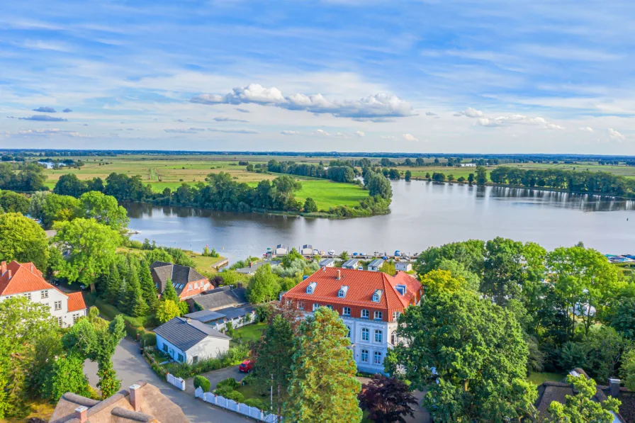 Haus Nord-Ansicht - Wohnung kaufen in Süderstapel - Maisonette ETW mit einzigartigem Blick über die Eider!Ein wahrer Schatz mit Seltenheitswert