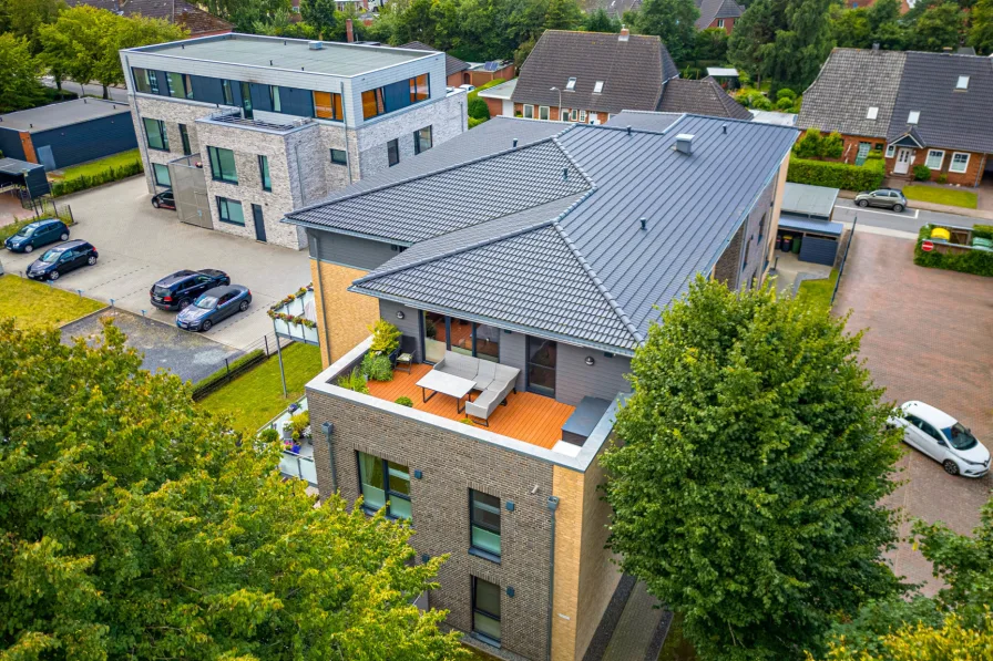 Luftansicht Balkon West - Wohnung kaufen in Leck - Barrierearme 3-Zi.-Whg. in zentraler Lage von Leck! Große Dachterrasse, Fahrstuhl & Stellplatz!