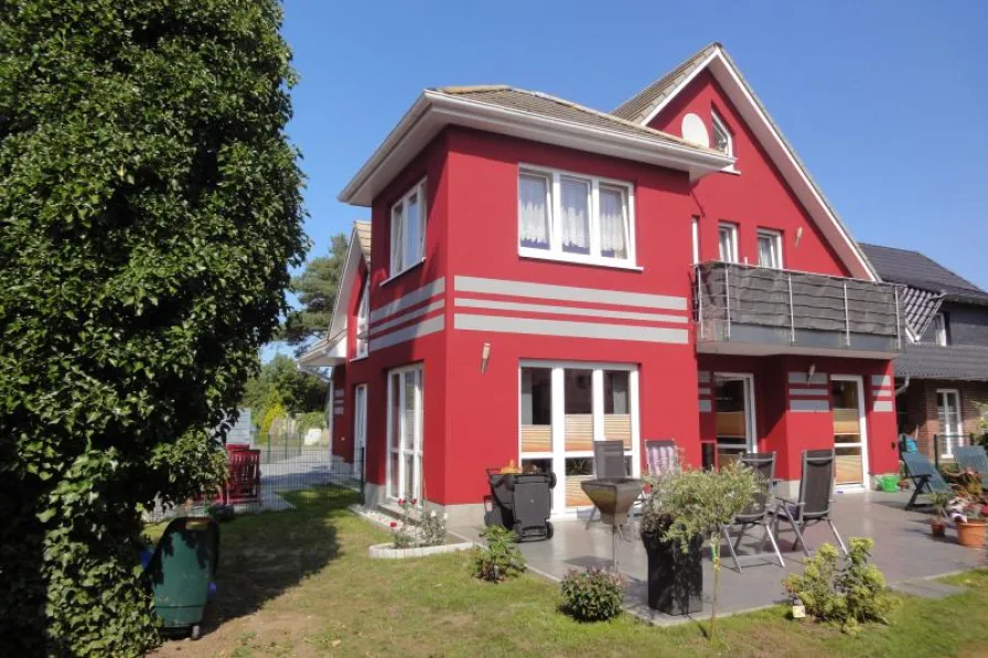 SÜDSEITE - Haus kaufen in Dierhagen Dorf - MEERUMSCHLUNGEN HALBINSEL FISCHLAND DARß - 3 WOHNUNGEN EIN PREIS