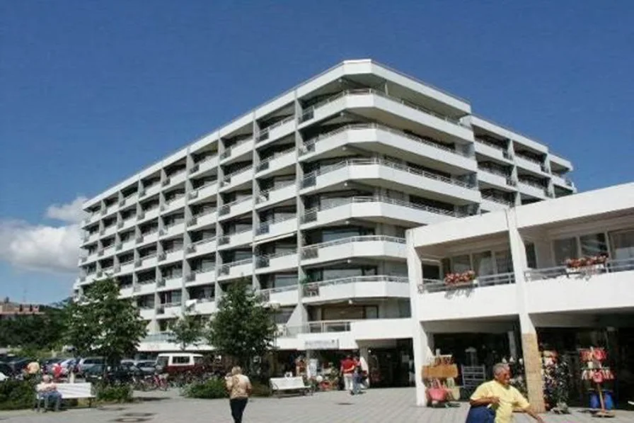 Hausansicht - Wohnung kaufen in Grömitz - ... an der Seebrücke