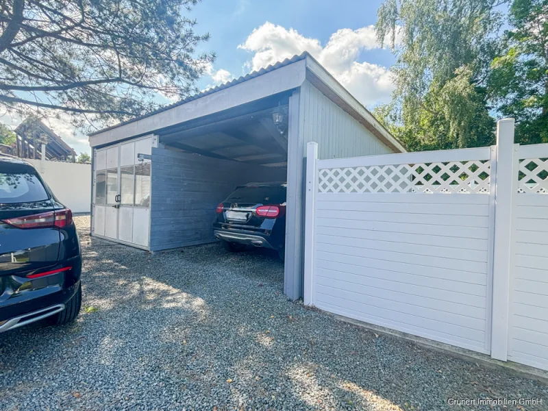 Garage & Carport