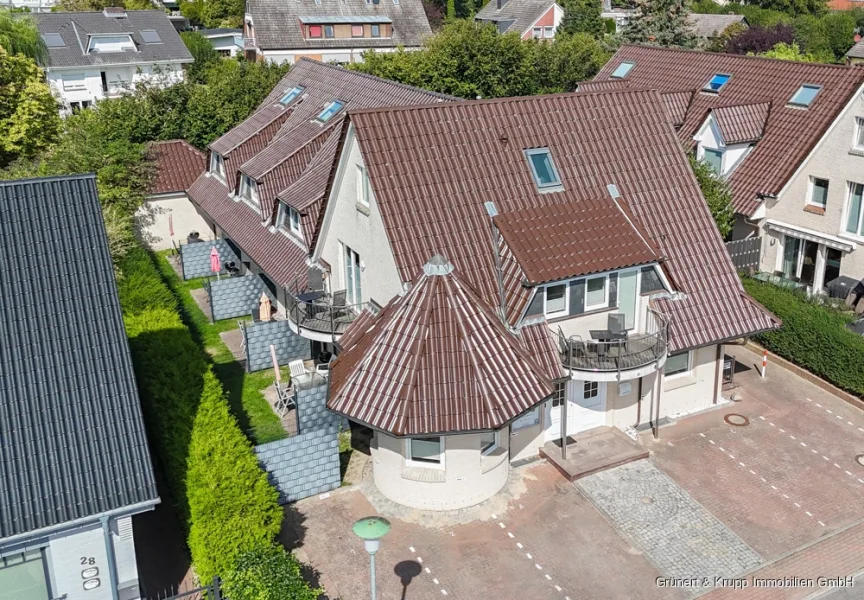 Außenansicht - Haus kaufen in Grömitz - Kapitalanlage - Beherbergungsbetrieb mit 5 Ferienwohnungen in Strand- und Yachthafennähe