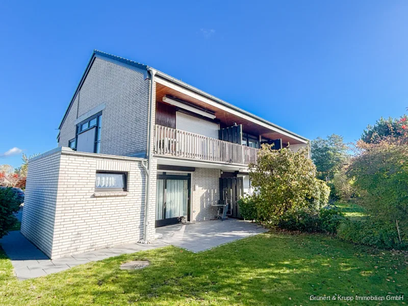 Titelbild - Wohnung kaufen in Grömitz - 2-Zimmer-Eigentumswohnung mit Balkonin eingewachsener Wohnlage