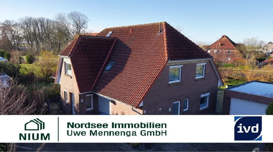 Bild1 - Haus kaufen in Neuharlingersiel - NEUHARLINGERSIEL. GROSSZÜGIGE BETREIBERWOHNUNG MIT FERIENWOHNUNGEN