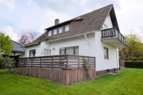 1-Familienwohnhaus mit Garage in Holzminden - Garten - Ansicht Westen