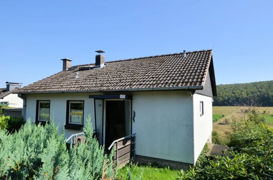 1-Familienwohnhaus mit Garage - Hellental - Solling