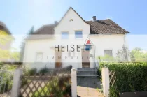 Heise Immobilien - 1-Familien-Doppelhaushälfte - rechte Hälfte