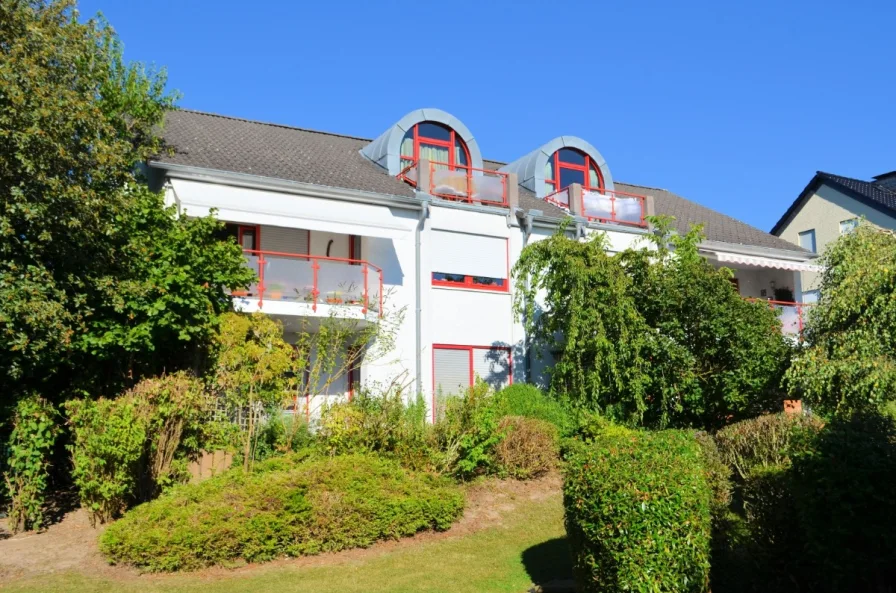 Heise Immobilien - ETW mit Balkon Garage - Holzminden