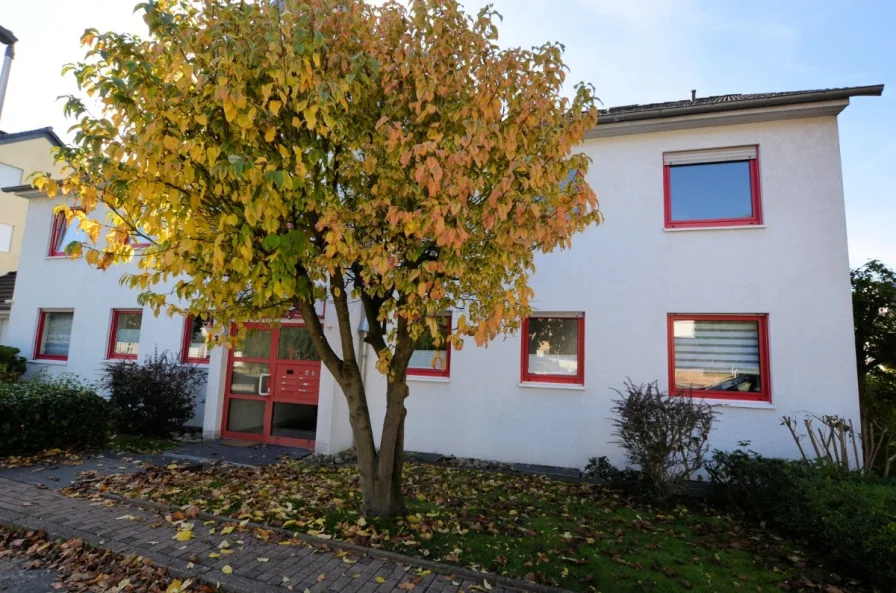 Heise Immobilien - ETW mit Balkon Garage - Holzminden