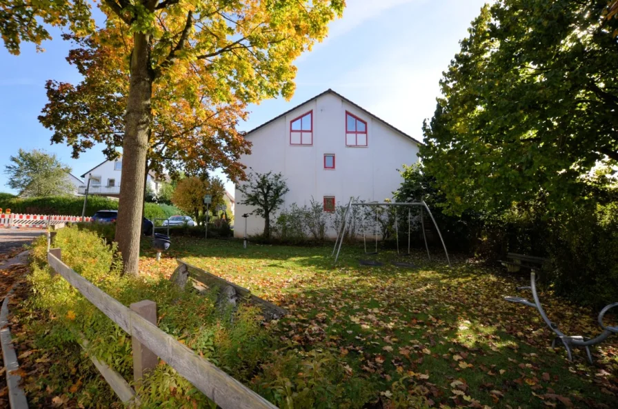 Heise Immobilien - ETW mit Balkon Garage - Holzminden