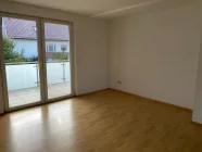 Wohnzimmer - www.immobilien-heise.de