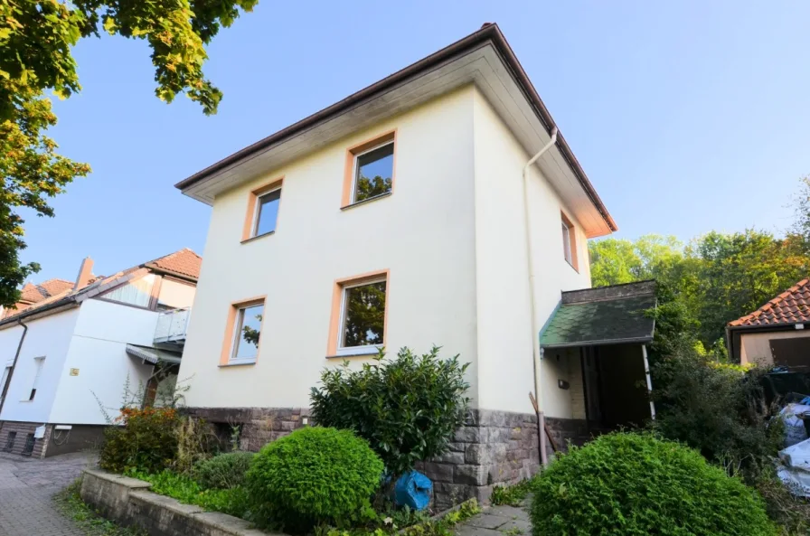 Heise Immobilien - 1-Familienwohnhaus in Stadtoldendorf