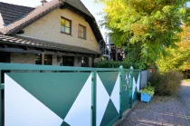 1-Familienwohnhaus mit Carport, Wintergarten und Swim-Spa