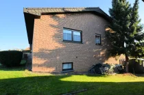 ** Heise Immobilien ** 1-Familienwohnhaus mit Garage - Holzminden