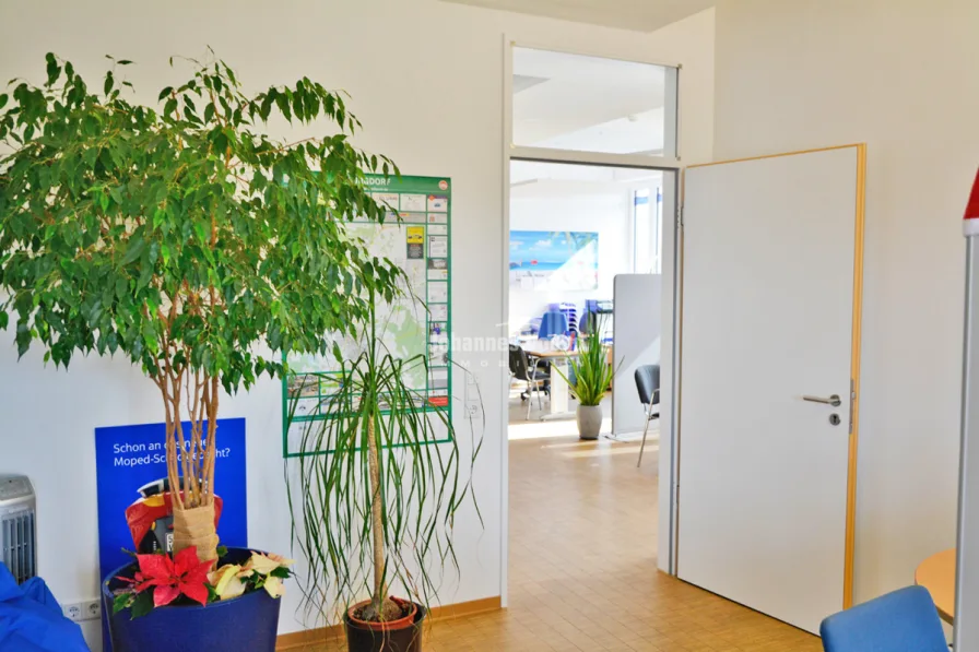 1 - Büro/Praxis mieten in Burgdorf - Hochwertige und moderne Büroeinheit zu vermieten