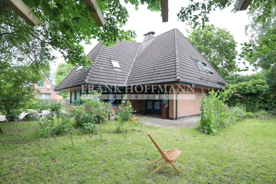 Gartenansicht Haus - Haus kaufen in Lägerdorf - Großes Architektenhaus in Lägerdorf mit guter Anbindung an die A23