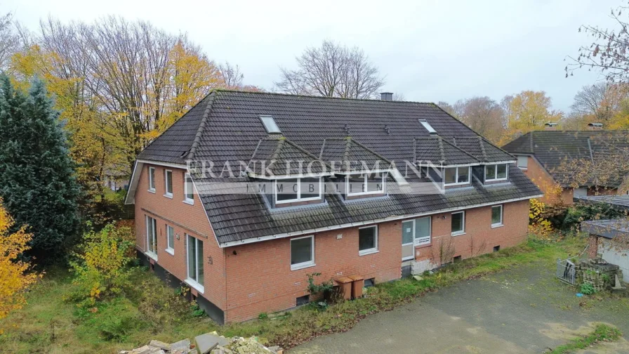 V9246-2 Außenansicht - Zinshaus/Renditeobjekt kaufen in Bad Bramstedt - Entkerntes Mehrfamilienhaus mit Potenzial in Bad Bramstedt