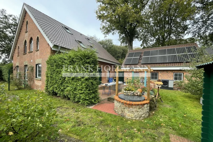 V9303 Rückansicht - Haus kaufen in Bad Bramstedt - Zeitloser Charme trifft Moderne - Einfamilienhaus mit Energieeffizienzklasse A+ in Bad Bramstedt