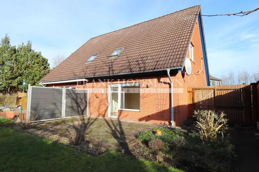 Rückansicht - Haus kaufen in Wiemersdorf - Gepflegte Doppelhaushälfte mit Carport in Wiemersdorf