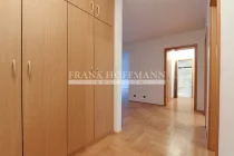 Flur mit Einbauschrank