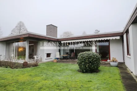 Rückansicht - Haus kaufen in Quickborn - Bungalow auf Erbpachtgrundstück in Quickborn