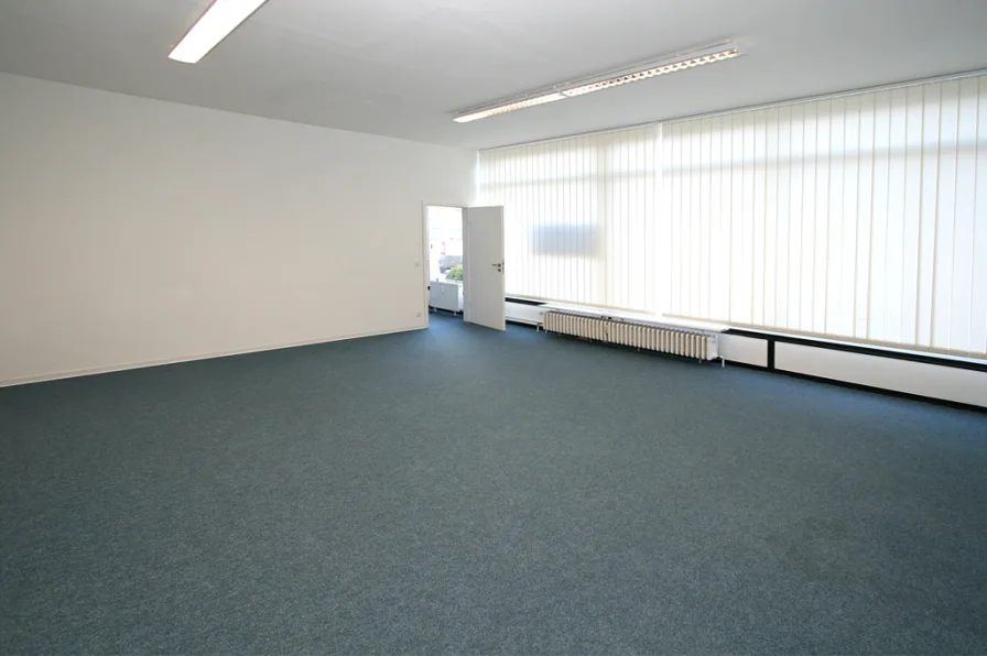 Startfoto - Büro/Praxis mieten in Bad Segeberg - Helle Büro- oder Praxisräume