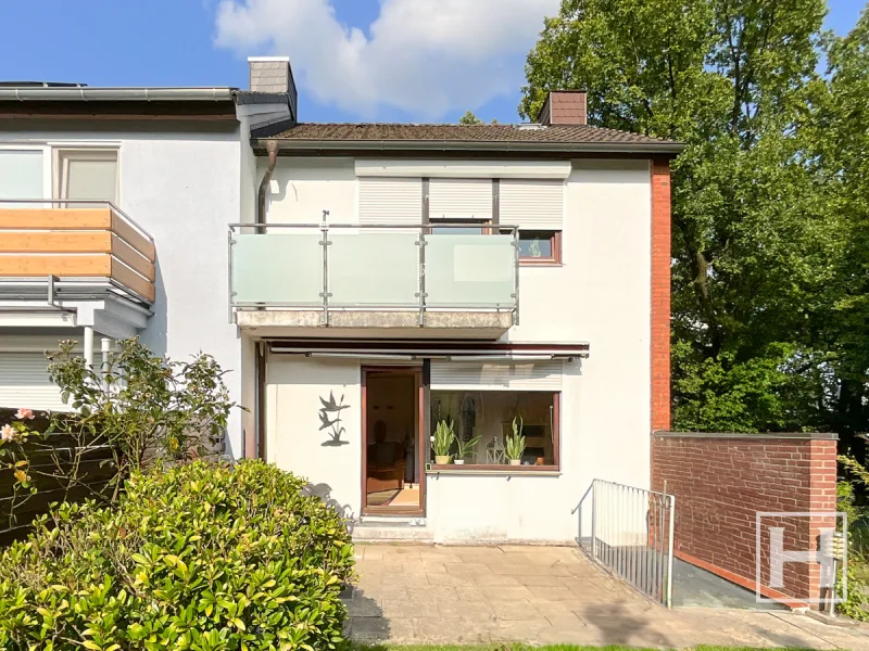 Ansicht - Haus kaufen in Norderstedt - Reihenendhaus in beliebter Lage