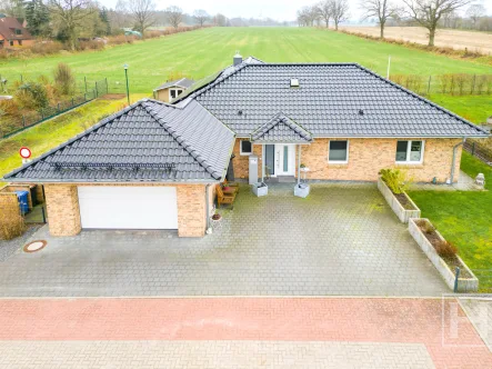  - Haus kaufen in Neversdorf - Traumbungalow mit herrlicher Aussicht