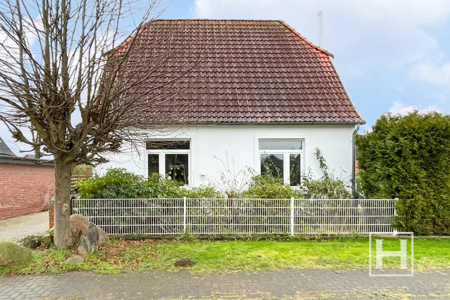  - Haus kaufen in Traventhal - Charmantes Haus mit großer Werkstatt