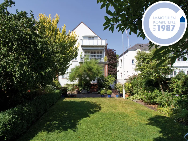 Blick aus dem Garten - Haus kaufen in Neumünster - Mit Charakter, Eigennutzung oder Kapitalanlage!