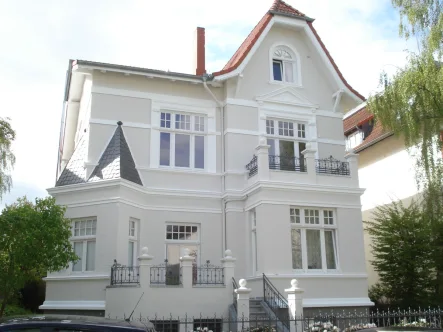 Objektansicht - Wohnung mieten in Lübeck - Exklusive und helle 2-Zimmer DG-Wohnung mit Balkon (Altbau) in Lübeck-St. Jürgen (Villenviertel)