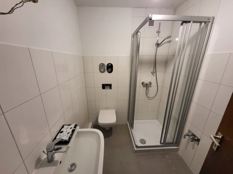 Duschbad/WC mit Waschmaschinenanschluss