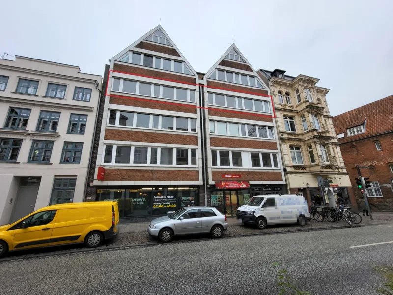 Objektansicht - Wohnung mieten in Lübeck / Innenstadt - Schöne 4-Zimmer-Wohnung mit Balkon in der Lübecker Innenstadt (Nähe Koberg / Burgtor)