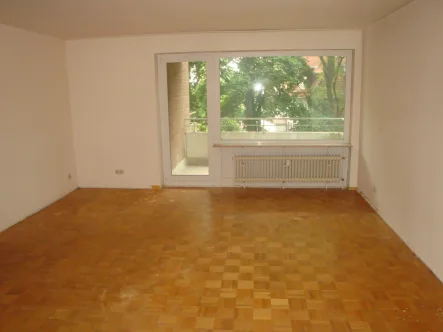 Wohnzimmer - Wohnung kaufen in Lübeck-St. Jürgen - 4-Zi.-Eigentumswohnung m. zwei Balkonen, Fahrstuhl und TG-Stellplatz in Lübeck-St. Jürgen (Nähe Uni)