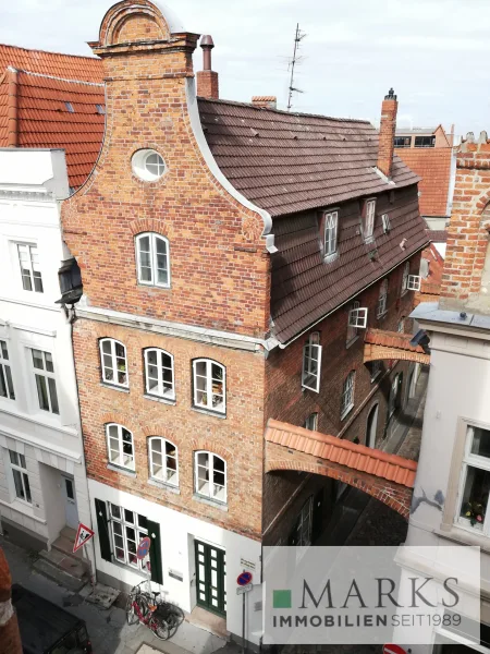 Titelbild - Haus kaufen in Lübeck - Historisches Mehrfamilienhaus unter Denkmalschutz - ein Kleinod in der Lübecker Altstadt