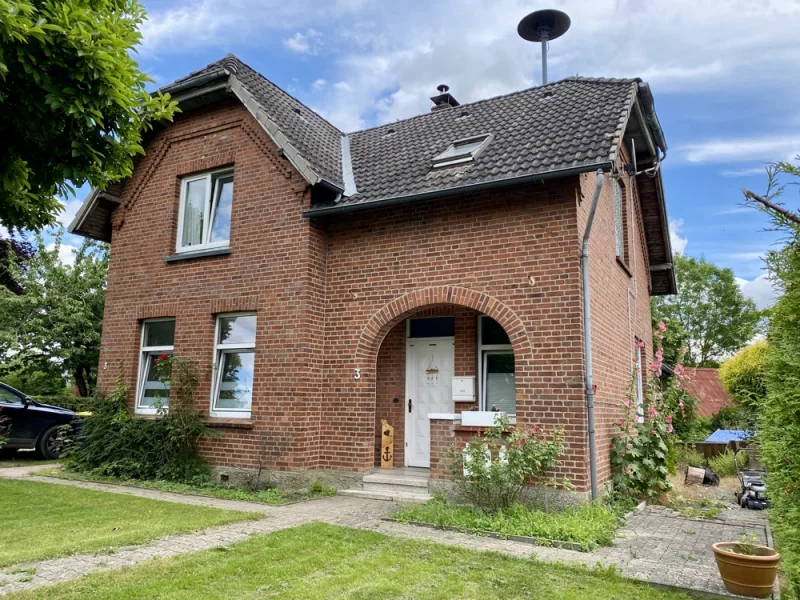 Titelbild - Haus kaufen in Ahrensbök / Böbs - Bauernhaus mit Charme und Charakter