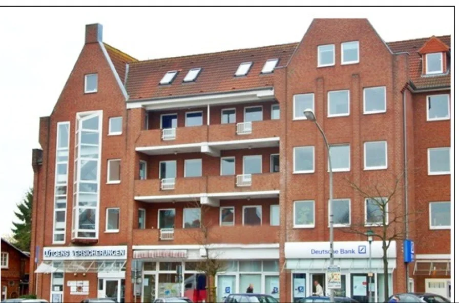 Modern - Büro/Praxis mieten in Stockelsdorf - Freie Praxis!!!Gute Infrastruktur - Fahrstuhl, Terrasse, Stellplatz