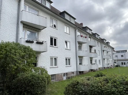 Hausansicht - Wohnung mieten in Lübeck - Lübeck St. Gertrud - 3-Zimmer-Wohnung mit Süd-West-Balkon