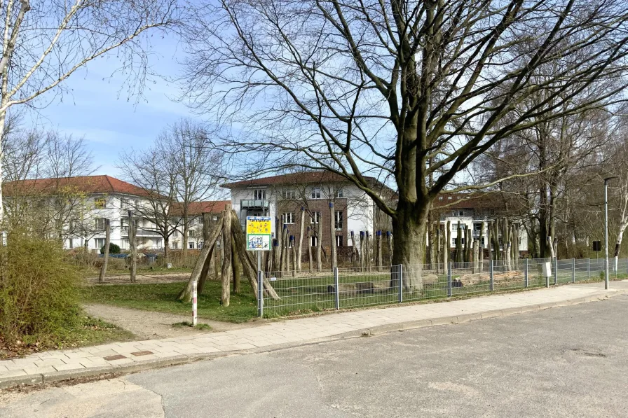 Spielplatz direkt vor der Tür