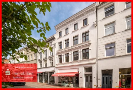 Sehr schönes Mehrfamilienhaus - Haus kaufen in Lübeck - Denkmalgeschütztes Wohn- und Geschäftshaus in der Hüxstraße