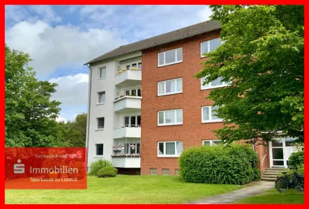 Blick zur Wohnung - Wohnung kaufen in Lübeck - Freie Eigentumswohnung mit tollem Weitblick in Kücknitz