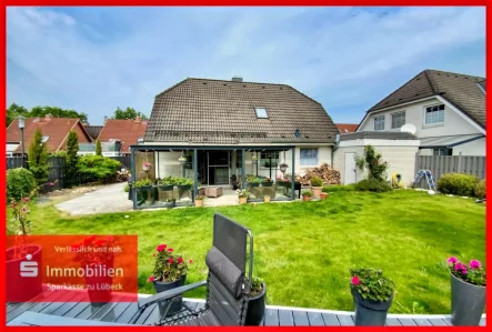 Gartenansicht - Haus kaufen in Bad Schwartau - Top gepflegtes Einfamilienhaus in Sackgassenendlage