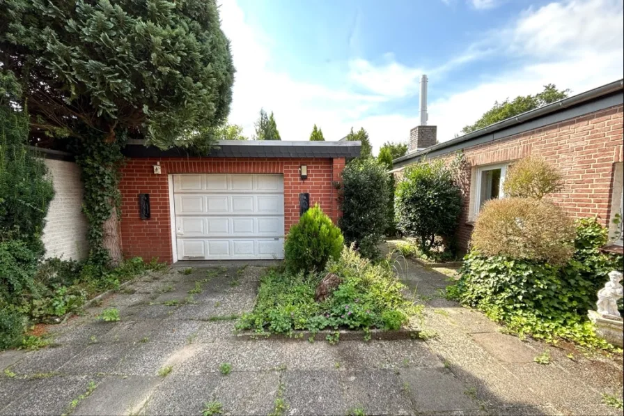 Garage auf dem Hinterhof